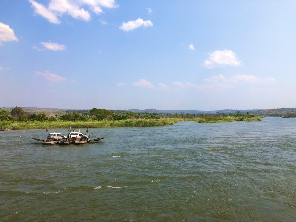 Lukuga River crossing