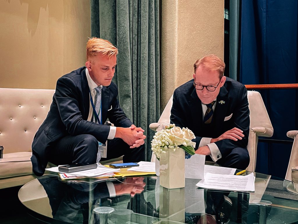Tom Samuelsson together with former Foreign Minister (and Lund alumnus) Tobias Billström.