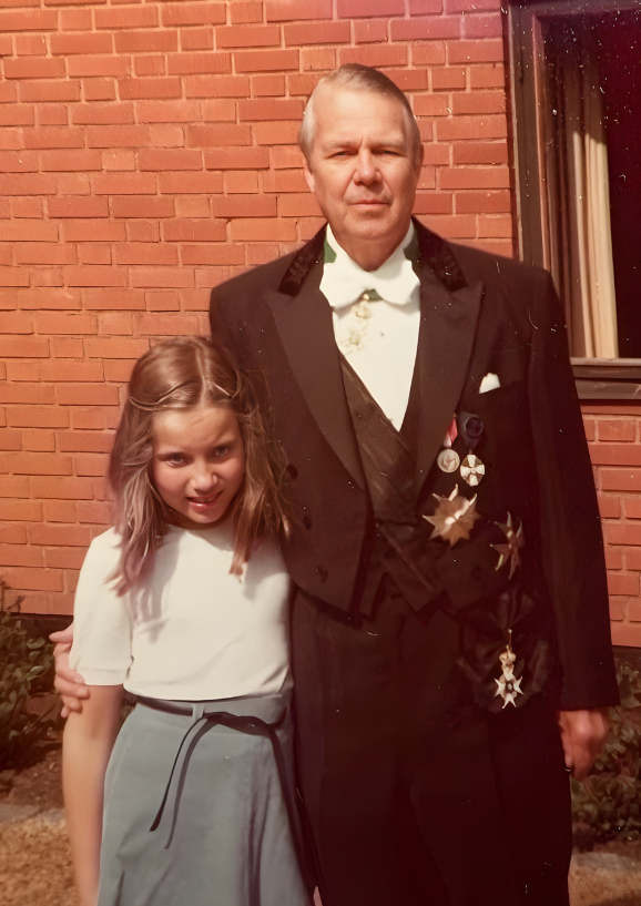 Ebba in 1976 with her grandfather Holger Crafoord
